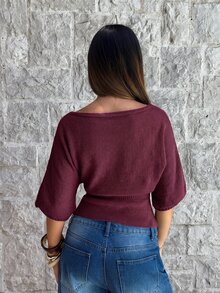 Aloruh 女款春夏休閒通勤鬆弛收腰短袖羅紋蝙蝠袖船領杏色針織衫 - 酒紅色 - 查看 2