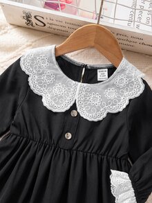 SHEIN 女嬰對比色彼得潘領長袖荷葉邊可愛洋裝 - 黑色 - 查看 10