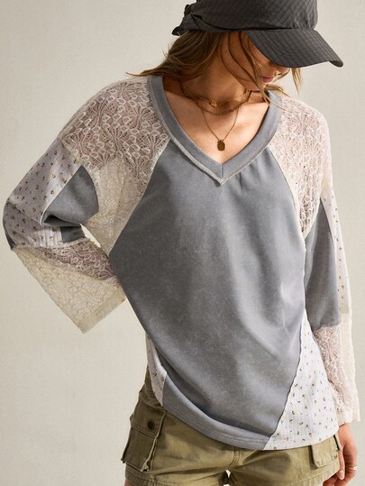 SHEIN Casual Bohemian Style, Round Neck, Long Sleeves, Patchwork Design, Lace Floral Fabric, Color-Blocked Hoodie.