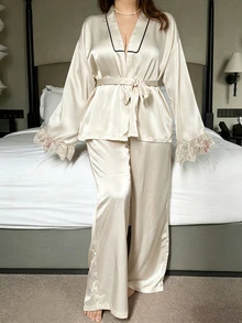 Dazy Plus Elegant Contrast Color Striped Cuff Lace Patchwork 2-Piece Red Pajama Set For New Year - Khaki - View 5