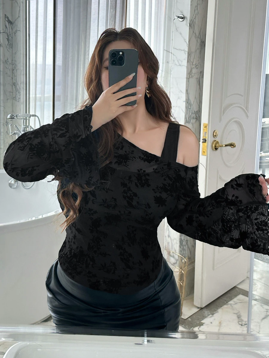 REIGN AVE Flocked All-Over Floral Asymmetric Neckline Elegant Base Layer Bell Sleeve Spring/Autumn New Black Long Sleeve T-Shirt - Black - View 1