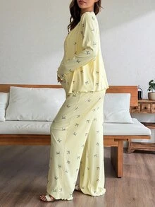 Dazy Maternity Setelan 3 Potong untuk Pakaian Rumah Kasual Sehari-hari dengan Motif Kupu-kupu (Kamisol Pas Badan, Kardigan Longgar, Celana Panjang Lurus), dan Setelan 2 Potong untuk Ibu Hamil/Musim Semi/Gugur - Kuning - View 2