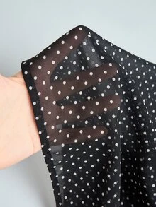 Trelyra Áo blouse nữ nửa xuyên thấu họa tiết chấm bi đen trắng phối bèo, phong cách gợi cảm đi chơi mùa thu - màu đen - Xem 8