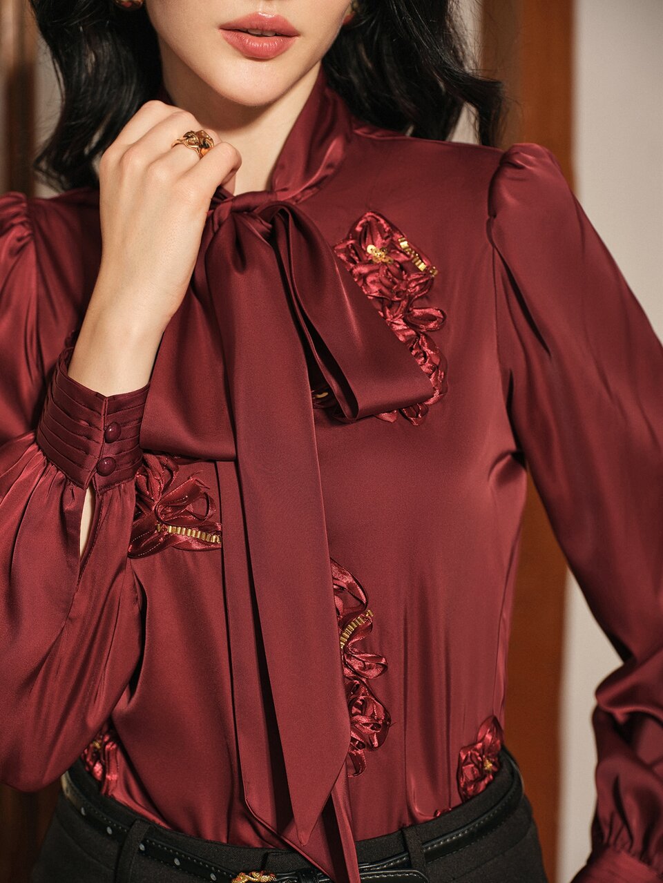 Women's Beige Ribbon Bow Collar Puff Long Sleeve Blouse, Luxury Floral Sequin Applique Elegant Spring/Autumn Formal Wedding Guest Party Outing Top