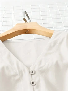 Rusticease 女款純色V領單排扣休閒優雅端莊襯衫，教師節辦公室早午餐穿搭，白色秋季款 - 白色 - 查看 4