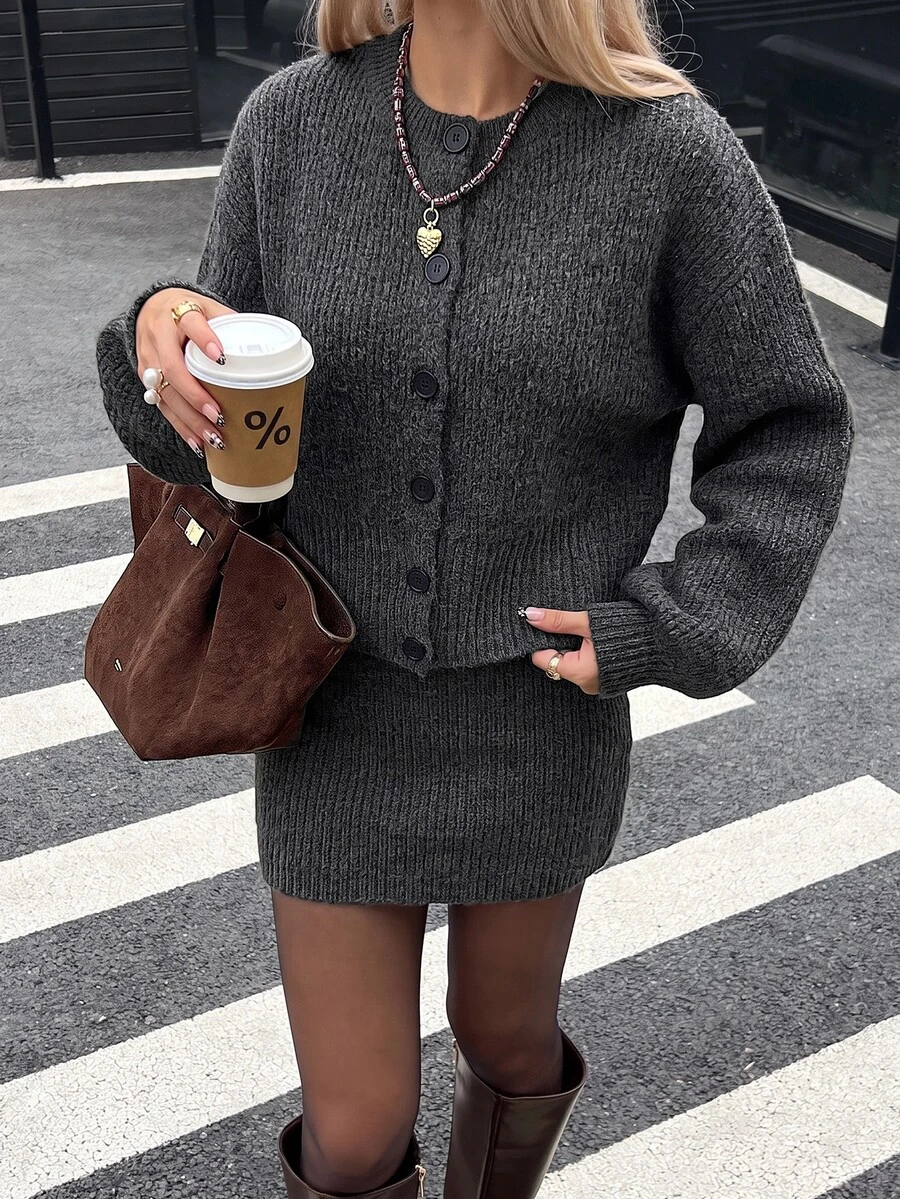 Lavishia 女款優雅圓領燈籠袖針織開襟衫與裙子兩件套 - 深灰色 - 查看 1