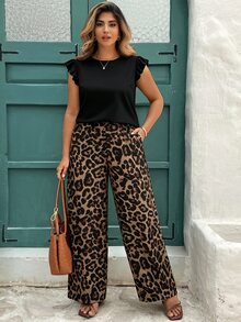 SHEIN CURVE+ Vintage Plus Size Women Solid Color Round Neck Flutter Sleeve Top And Leopard Print Long Pants 2 Pieces Set - White - View 5