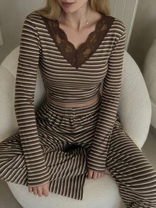 DAZY 女款深V領蕾絲拼接條紋上衣與長褲休閒兩件套 秋季 - 棕色 - 查看 1