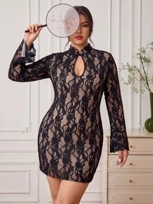 EastFlair Gaun Seksi Ukuran Besar Elegan dengan Kancing Katak Berenda dan Potongan untuk Musim Gugur - Hitam - View 4
