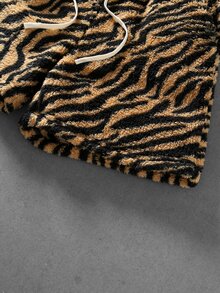 ROMWE MEN Men's Zebra Print Plush Fabric Loose Shorts - Brown - View 5
