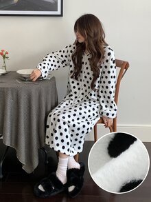 DAZY رداء نسائي فضفاض بغطاء رأس بنقشة نقاط بولكا من الفرو الناعم للشتاء والخريف - أبيض وأسود - مشاهدة 3