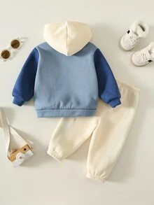 SHEIN 2pcs Baby Boy Autumn/Winter Casual Knit Soft Round Neck Long Sleeve Pullover Sweatshirt & Pants Set, Color Block Outfit, Blue Set, Pullover Sweatshirt Set, Infant Set, Autumn/Winter Set - Multicolor - View 2