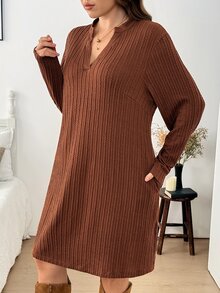Comfylo 大尺碼花卉滿版印花短款圓領長袖洋裝 冬季服飾 - 彩色 - 查看 4
