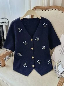Modelyn 女款大尺碼V領刺繡短袖套頭針織開襟衫 - 藏蓝色 - 查看 1