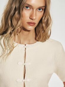 ATUI Studio Women's Elegant Vintage Frog Button Cropped Knit Cardigan - Apricot - View 4