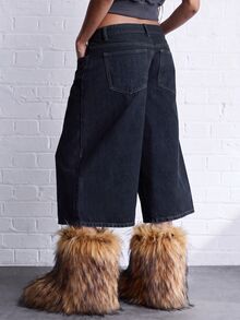 COUREZ Jorts Denim Longline Low Rise Warna Indigo Wash / Pakaian Musim Gugur Y2K untuk Wanita, Outfit Pergi Musim Dingin, Outfit Musim Gugur untuk Wanita, Celana Jeans Pendek - Dark Wash - View 2
