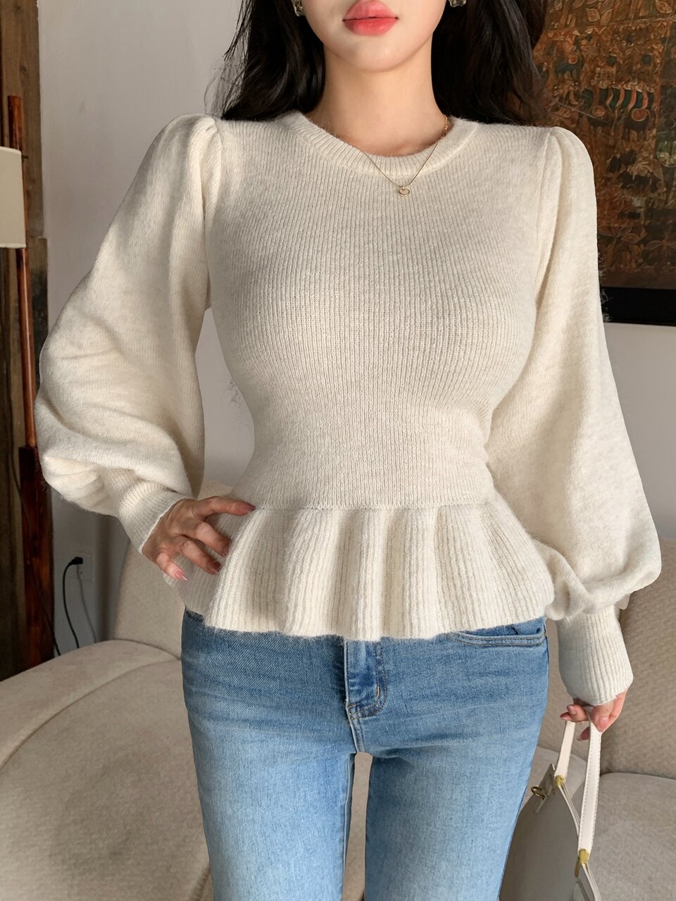 Women's Autumn/Winter Elegant Solid Color Lantern Sleeve Waist-Cinching Sweater