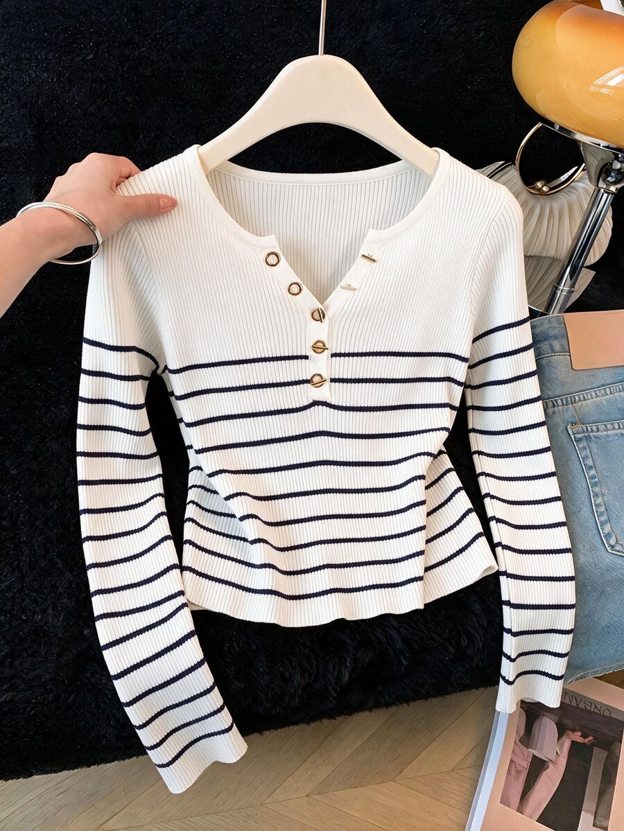 GlowEve 2000s Retro Slim Fit Knit Top With Buttons, Flattering Silhouette, Niche Style, Suitable For All Seasons - White - View 1