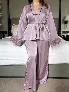 Dazy Plus Setelan Piyama Merah 2 Potong Elegan dengan Motif Garis-Garis Kontras Warna dan Hiasan Renda di Manset untuk Musim Gugur dan Tahun Baru - Mauve Purple - View 5