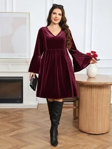 Easowa Curve Plus Size Elegant Bell Sleeve Dress For Autumn/Winter - Burgundy - View 5