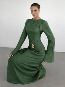 SHEIN Tall CURVE 大尺碼女款圓領長袖腰部金屬裝飾優雅連身裙 秋季 - 軍綠色 - 查看 3