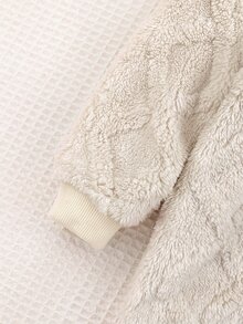 SHEIN 可愛卡通圖案毛絨女嬰連身褲 - 卡其色 - 查看 5