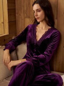 MOTF PREMIUM WOMEN'S CONTRAST LACE & VELVET PAJAMA SET - Purple - View 2