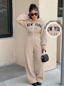SHEIN Tween女孩卡其色毛絨加厚連身褲 刺繡字母休閒日常百搭街頭時尚酷感 - 卡其色 - 查看 1