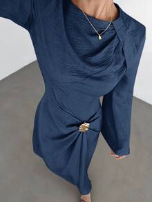SHEIN Tall CURVE Gaun Pesta Kasual Wanita Ukuran Besar dengan Dekorasi Logam untuk Musim Gugur - Navy Blue - View 7