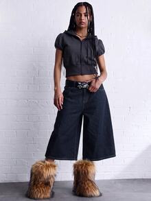 COUREZ Jorts Denim Longline Low Rise Warna Indigo Wash / Pakaian Musim Gugur Y2K untuk Wanita, Outfit Pergi Musim Dingin, Outfit Musim Gugur untuk Wanita, Celana Jeans Pendek - Dark Wash - View 4