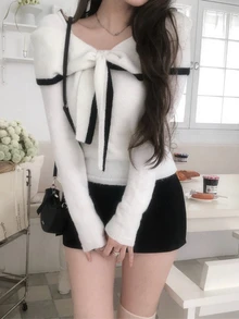 DAZY Women's Sweet Korean Style Colorblock Tie-Up Long Sleeve Sweater - White - View 5