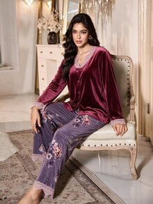 LuxeNights Elegant Velvet Printed Contrast Lace Long Sleeve Pants Pajama Set For Women - Purple - View 5
