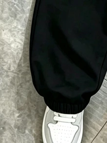 2件組青少年男孩時尚簡約舒適圓領衛衣與工裝褲套裝，簡約酷感英文字母滿版印花設計，適合假期派對聚會，休閒舒適，小男孩春/秋/冬季首選，時尚休閒穿搭，春/秋/冬季街頭風，返校派對休閒套裝 - 彩色 - 查看 3