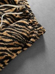 ROMWE MEN Men's Zebra Print Plush Fabric Loose Shorts - Brown - View 6