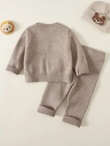 SHEIN 2件組男嬰秋冬可愛卡通獅子圖案針織軟綿圓領長袖套頭毛衣與長褲，可愛毛衣套裝，嬰兒毛衣套裝 - 彩色 - 查看 2