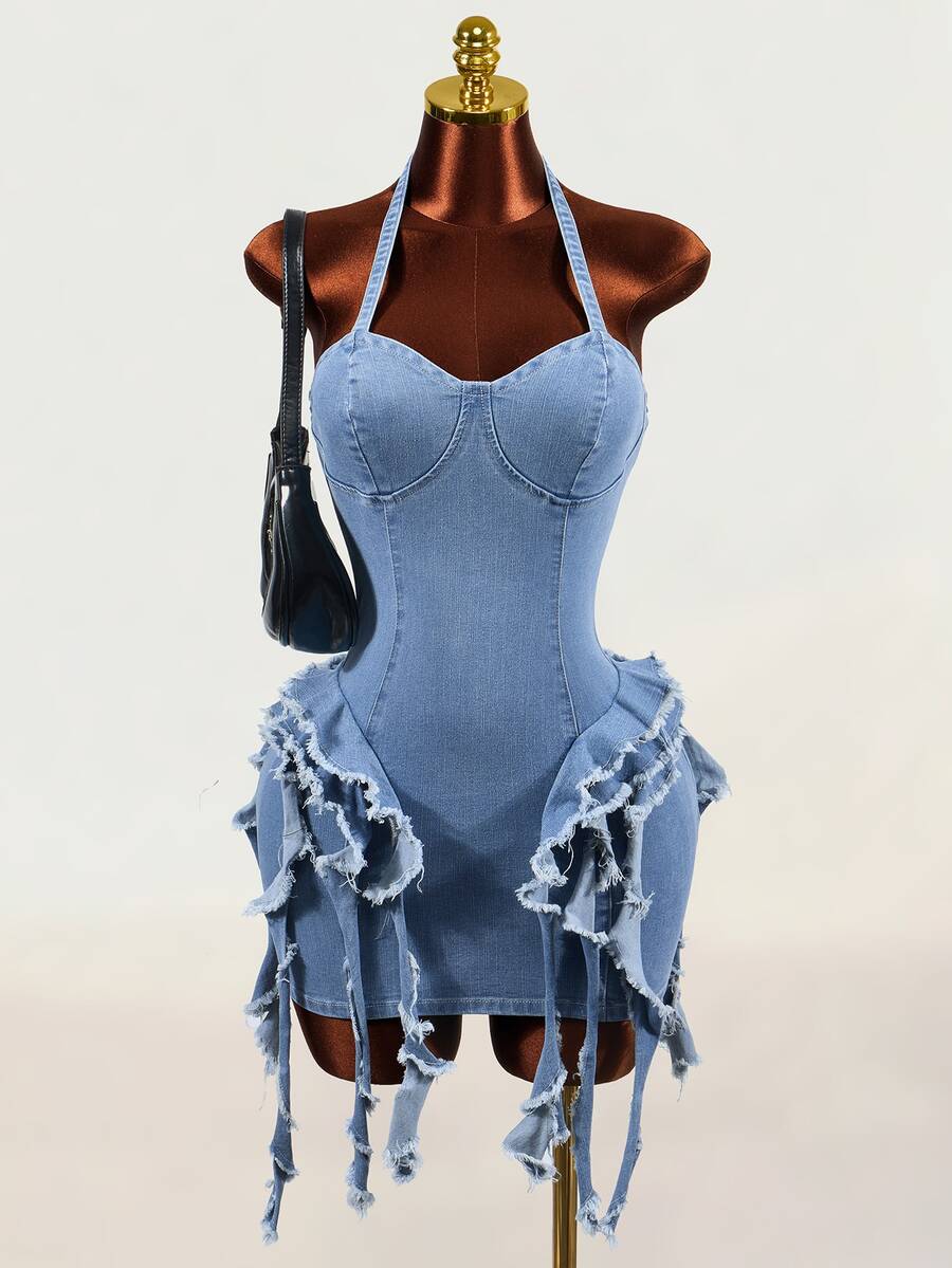 SHEIN فستان جينز نسائي بتصميم مرقع وحافة مهترئة وكشكشة وقصة ضيقة وياقة هالتر - الأزرق - مشاهدة 1