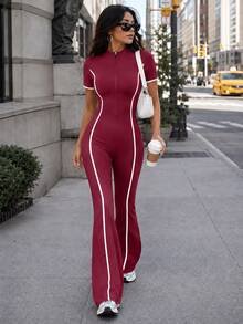 SHEIN Sports 1件酒紅色對比滾邊短袖拉鍊喇叭褲連身褲，修身版型，適合運動、日常、夏季 - 酒紅色 - 查看 5