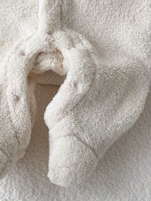 SHEIN 新生兒秋冬棕色羊羔絨連帽連腳連身衣 0-12個月嬰兒 前開扣易穿脫 戶外爬行裝 - 杏色 - 查看 4