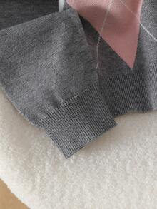 Girls 8-12 Grey Base Pink & White Argyle Jacquard Knit Cardigan, Ribbed Trim Placket Single-Breasted Button Design, Loose Drop Shoulder Fit, Student Daily Layering Knit Sweater Cardigan - Grey - View 5