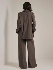 SHEIN Tall Setelan Kasual 2 Potong Wanita Lengan Panjang Kancing Tunggal dan Celana Panjang Warna Polos - Coklat - View 2