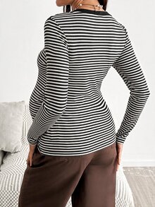 SHEIN 孕婦秋季休閒條紋修身長袖T恤 - 黑與白 - 查看 8