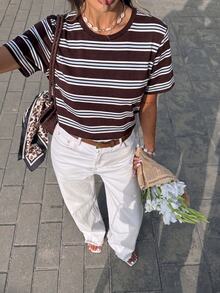 Muvela 休閒極簡圓領短袖寬鬆女款T恤，棕藍條紋T恤，女款秋季服飾，秋季穿搭，女款通勤穿搭，基礎上衣，外出穿搭，機場穿搭 - 彩色 - 查看 4