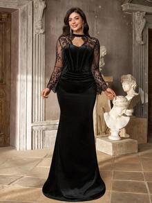 Aureia Plus Size Lace Boning Sexy Formal Evening Gown Dress (Intricate Design) - Black - View 2