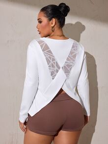 Easithlete Sweatshirt Lengan Panjang Kerah Bulat Motif Geometris Patchwork Belakang untuk Wanita Ukuran Plus - Putih - View 2