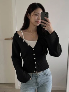 Livesso 女款黑色圓領鈕扣麻花針織長袖修身羅紋開襟衫，秋冬款 - 黑色 - 查看 5