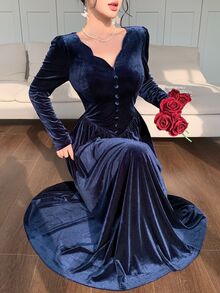 Feyla New Vintage Design Wavy Edge Button-Up Cinched Waist Pleated A-Line Slimming Velvet Dress - Navy Blue - View 6