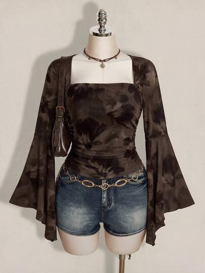 SHEIN ICON Plus Size Women's Casual Romantic Floral Print Bell Sleeve Top