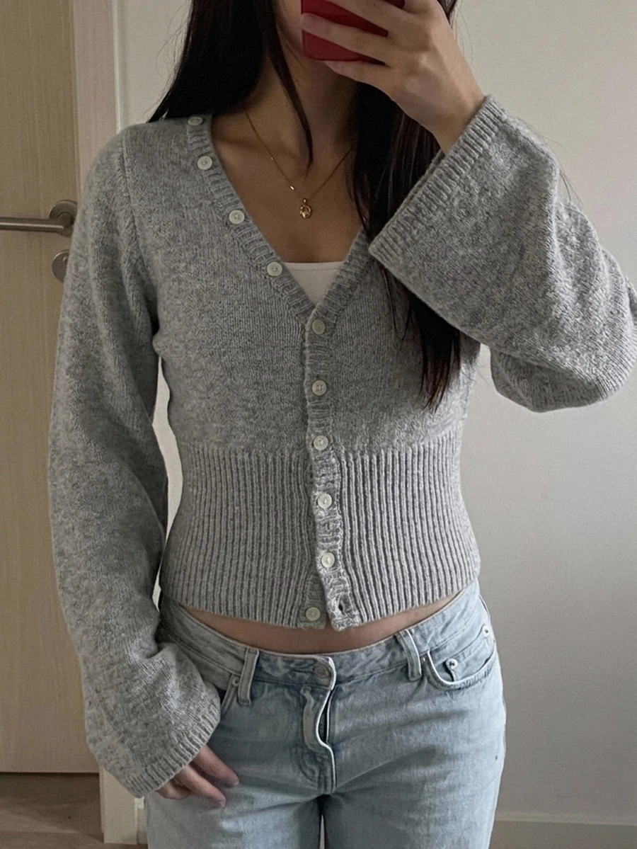 Livesso Cardigan Rajut Lengan Panjang Kancing Patchwork Bergaris untuk Wanita, Cocok untuk Musim Gugur. - Grey - View 1