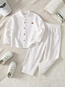 SHEIN 兒童小男孩學院風刺繡Logo立領長袖上衣/長褲套裝 - 彩色 - 查看 1