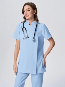 Scrubzie طقم ملابس طبية بلون موحد، ملابس علوية بأكمام قصيرة وبنطال طويل - أزرق فاتح اللون - مشاهدة 5